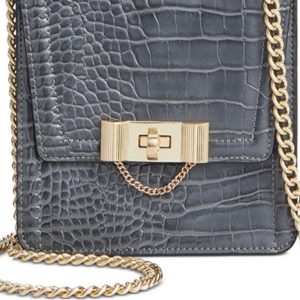 🌸 Betsey Johnson chain gang crossbody gray - Picture 2 of 10